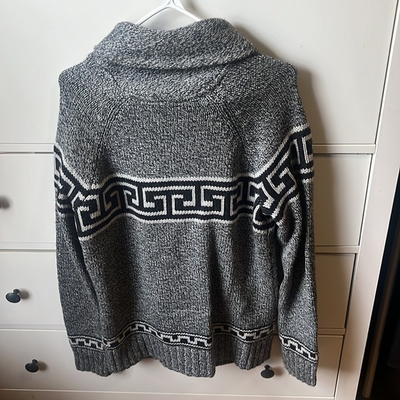 Sweater - Picture 2 of 3